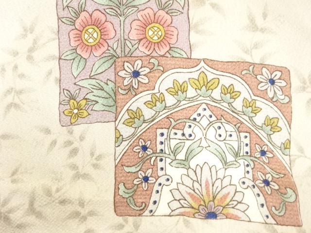 アンティーク　縮緬地　花更紗模様名古屋帯